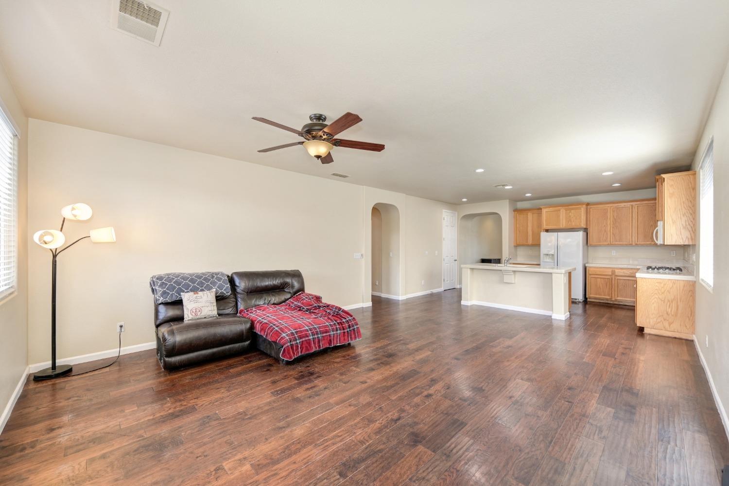 12409 Pawcatuck Way