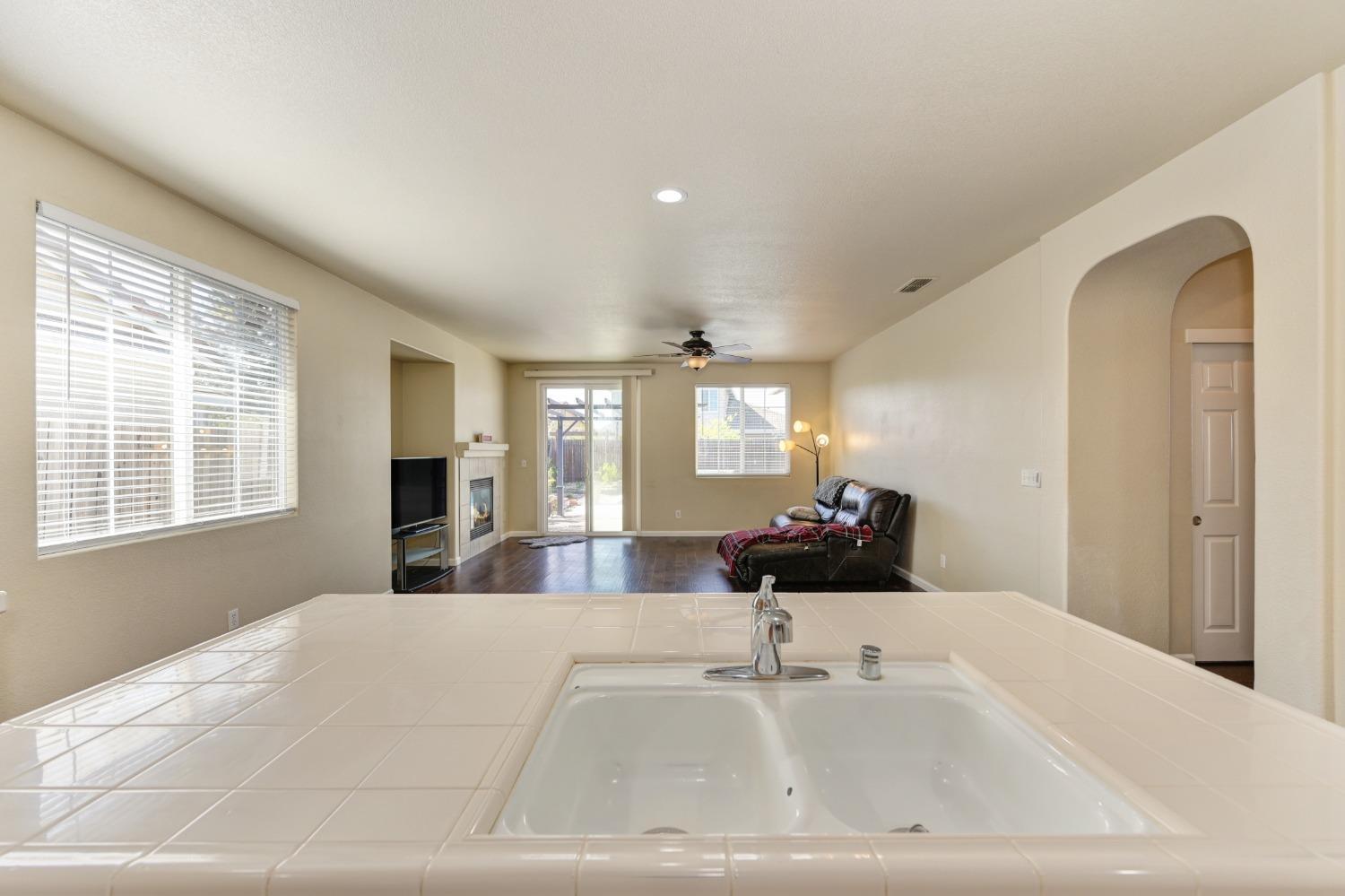 12409 Pawcatuck Way