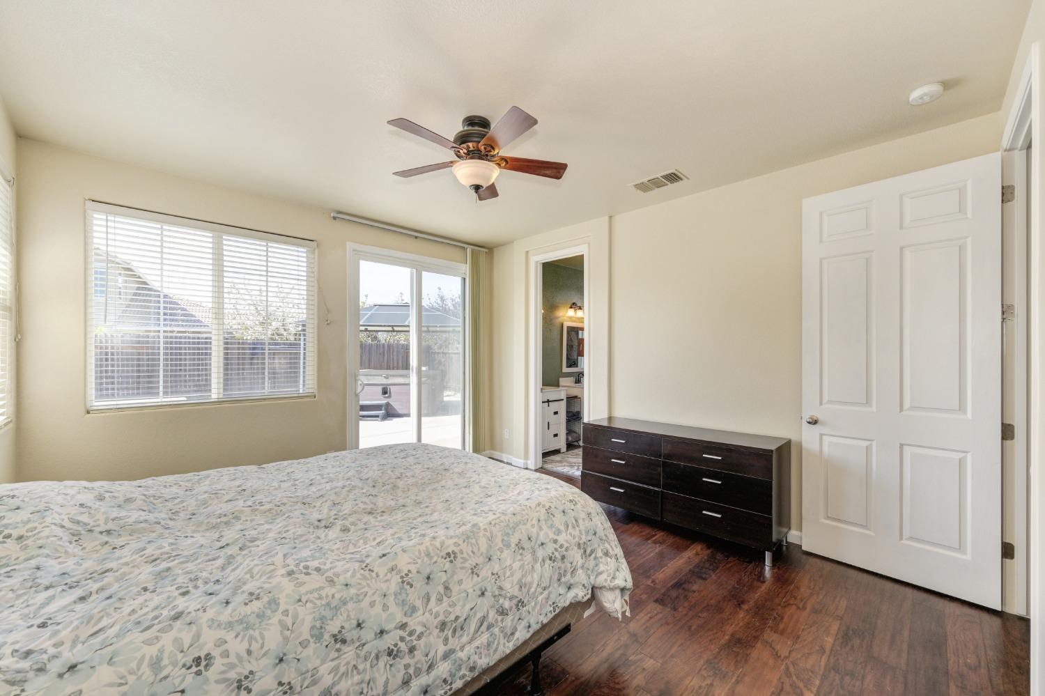 12409 Pawcatuck Way