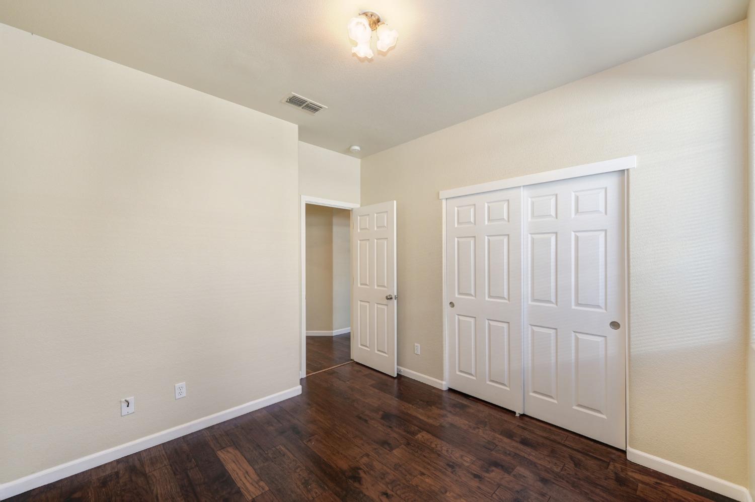 12409 Pawcatuck Way