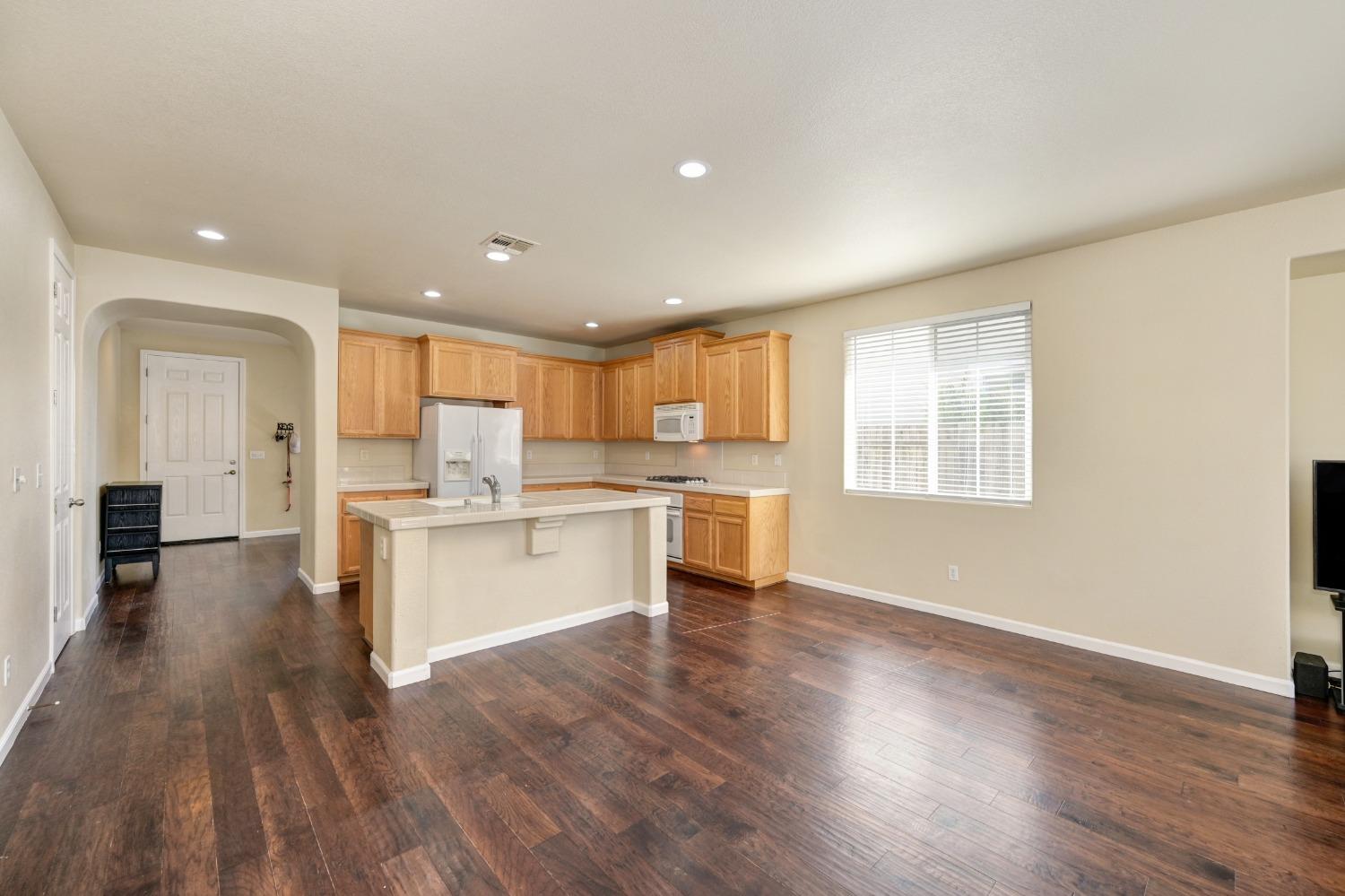 12409 Pawcatuck Way
