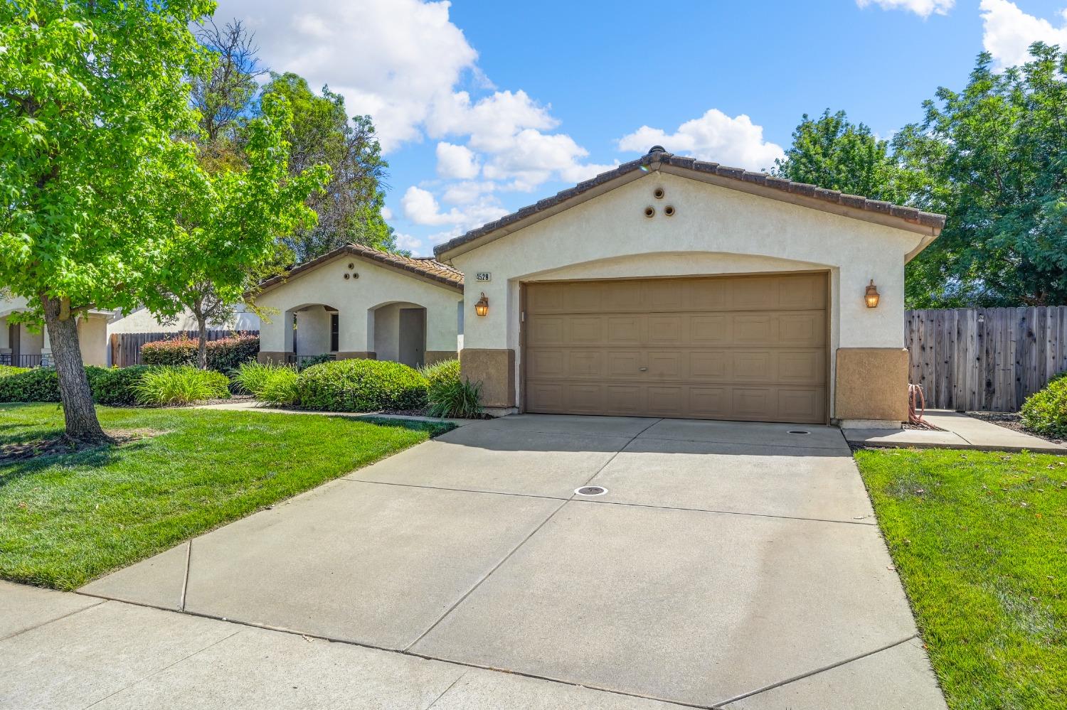 4529 Rosecliff Circle