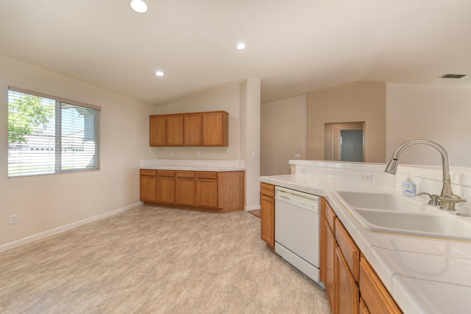 4529 Rosecliff Circle