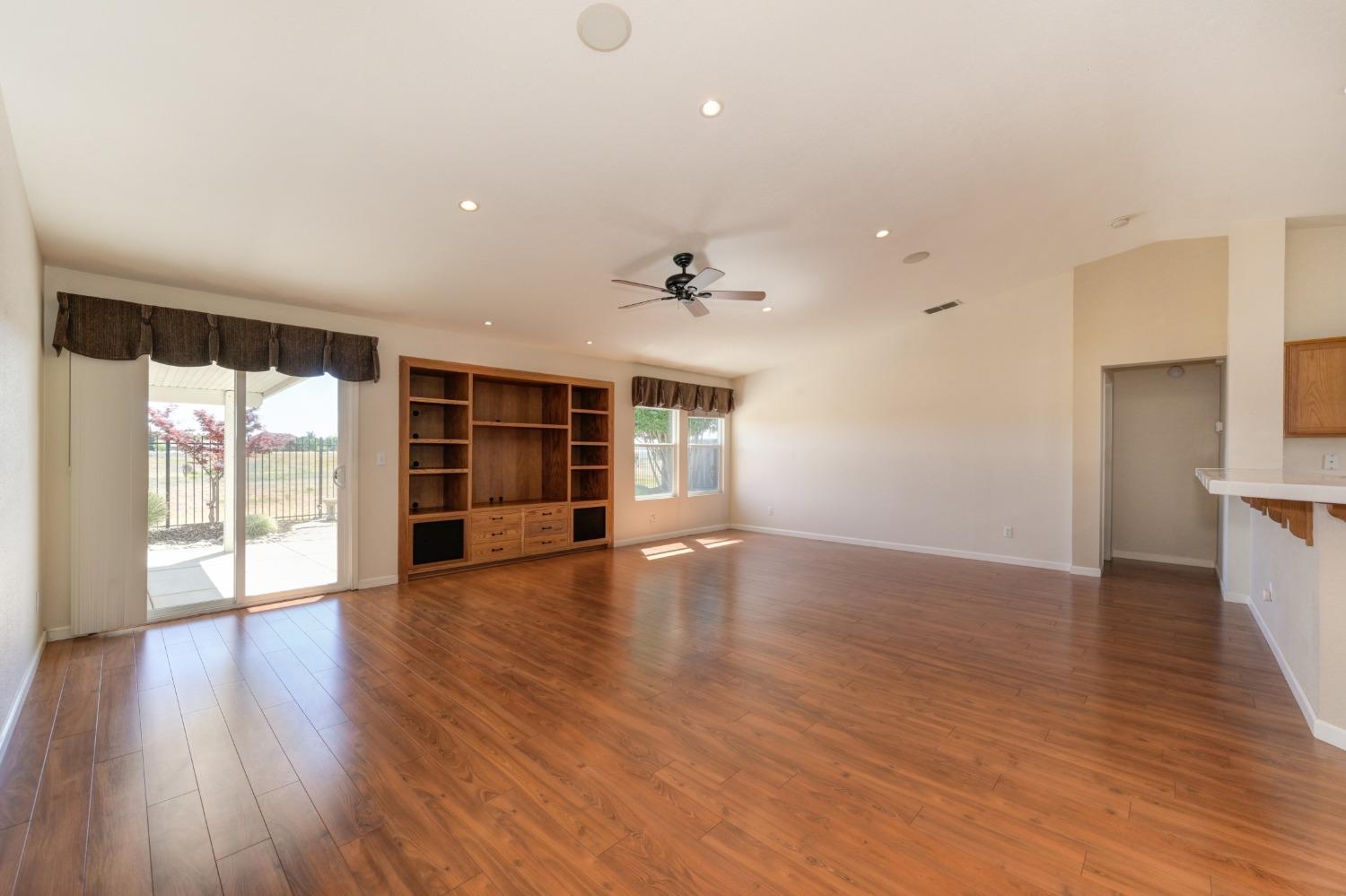 4529 Rosecliff Circle