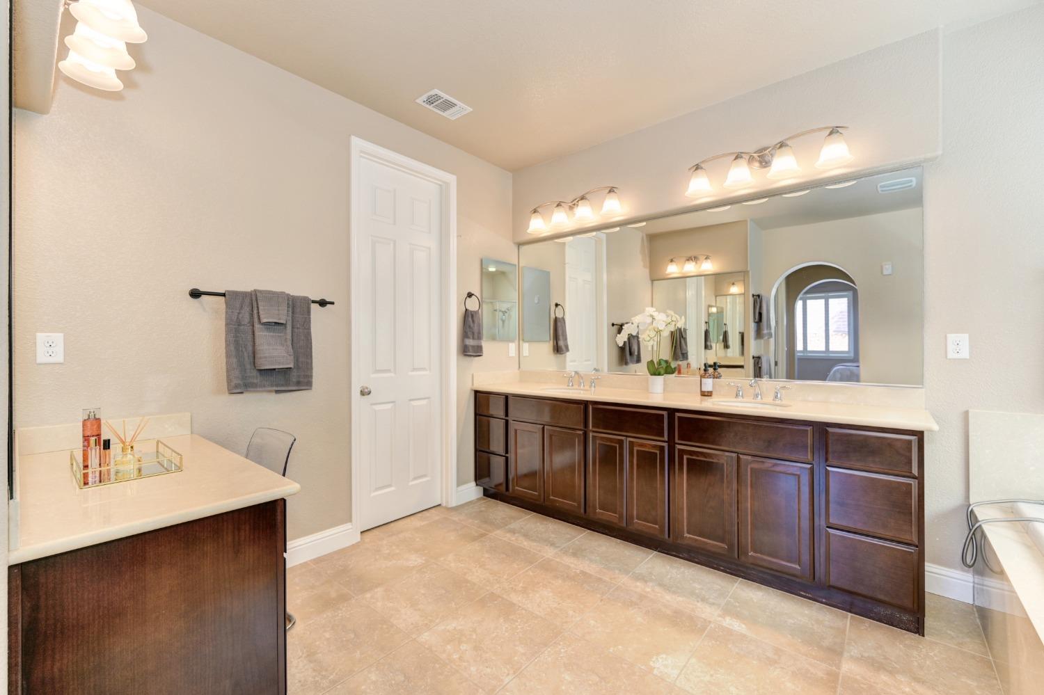 12465 Kibbie Lake Way