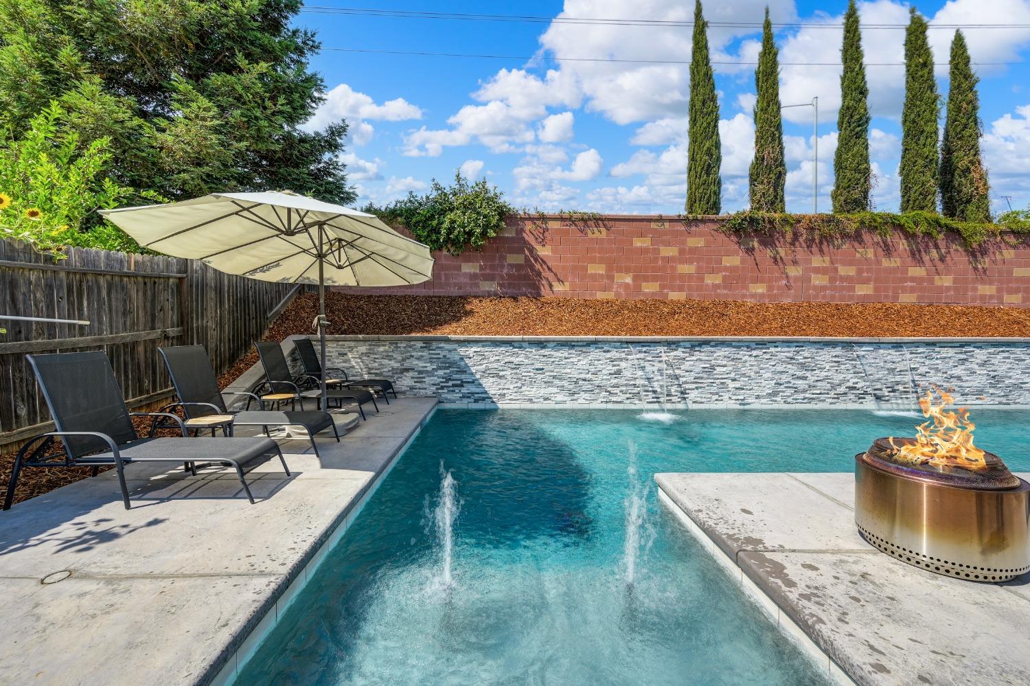 12465 Kibbie Lake Way