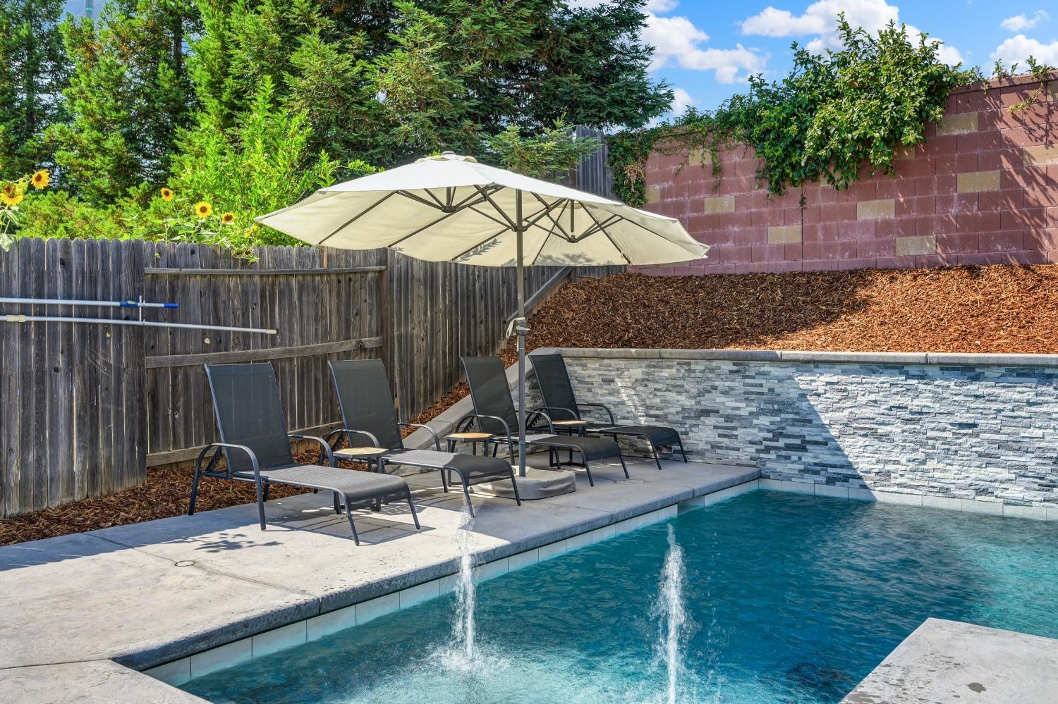 12465 Kibbie Lake Way