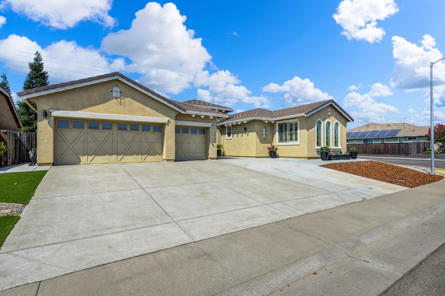 12465 Kibbie Lake Way