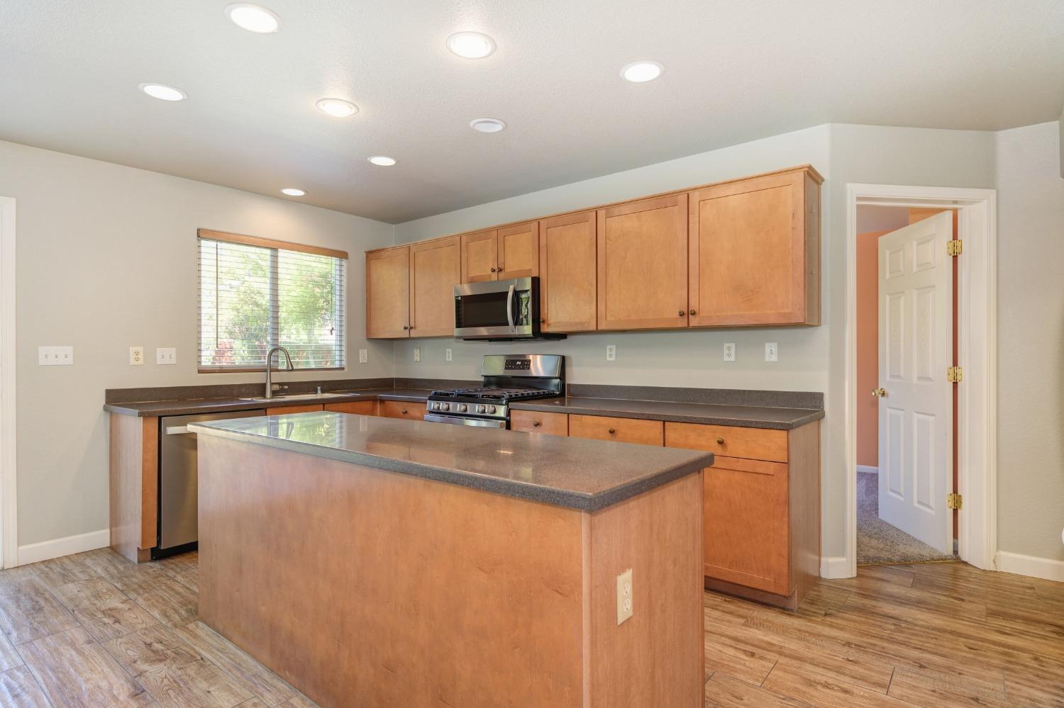 4538 Rosecliff Circle
