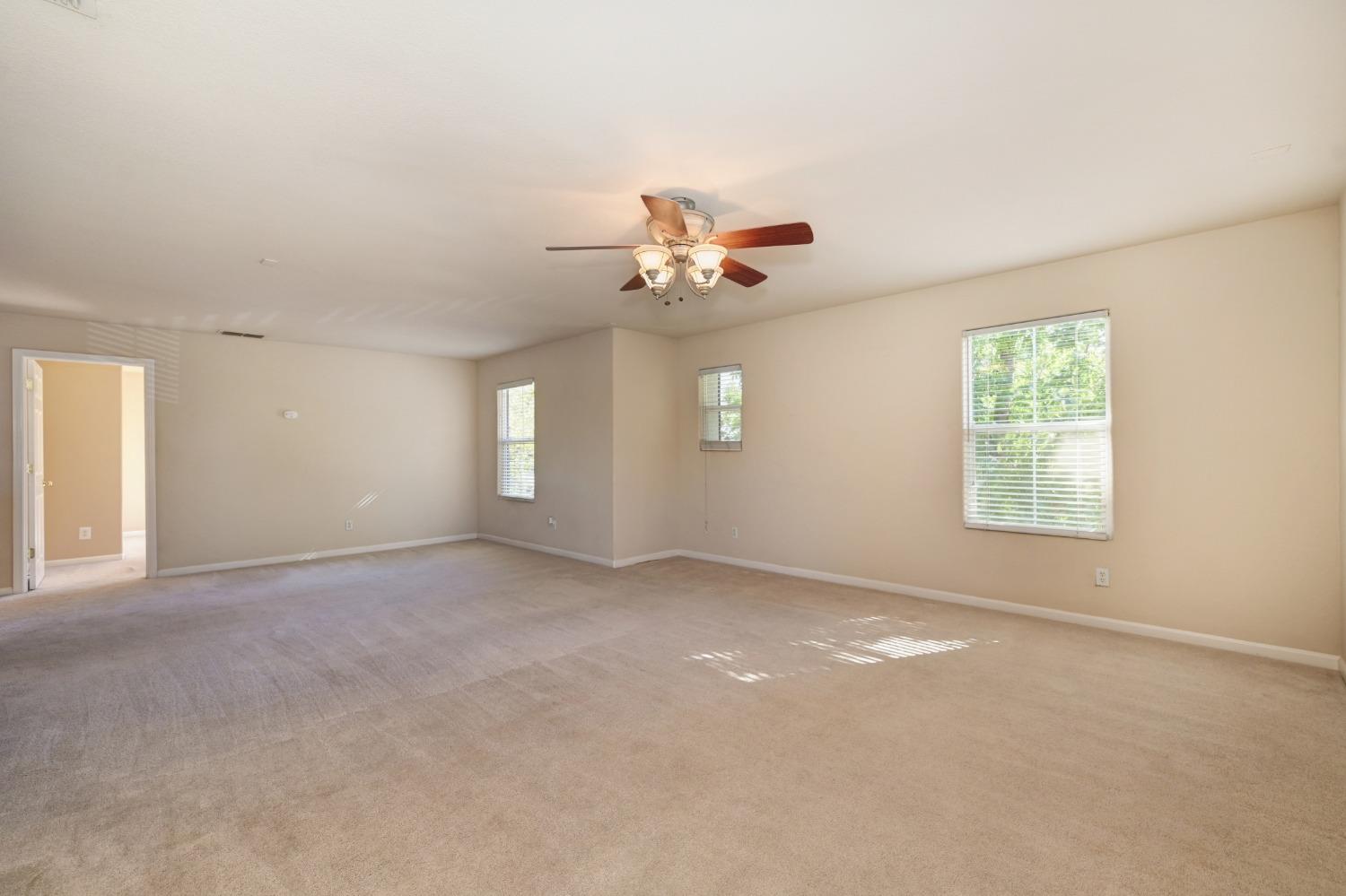 4538 Rosecliff Circle