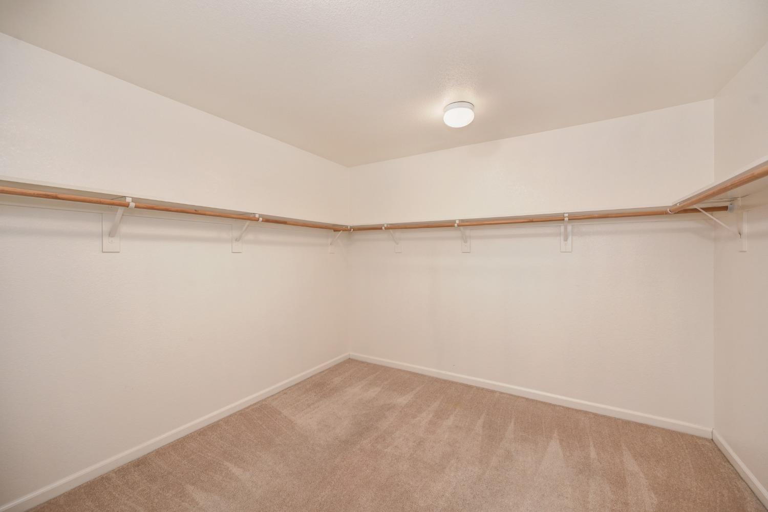 4538 Rosecliff Circle