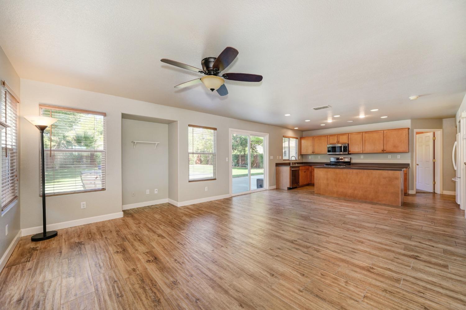 4538 Rosecliff Circle