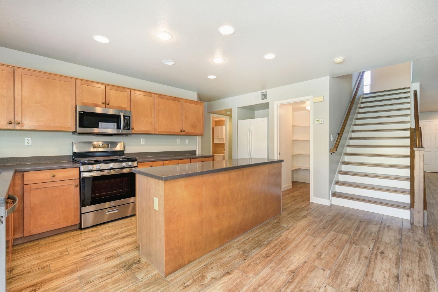 4538 Rosecliff Circle