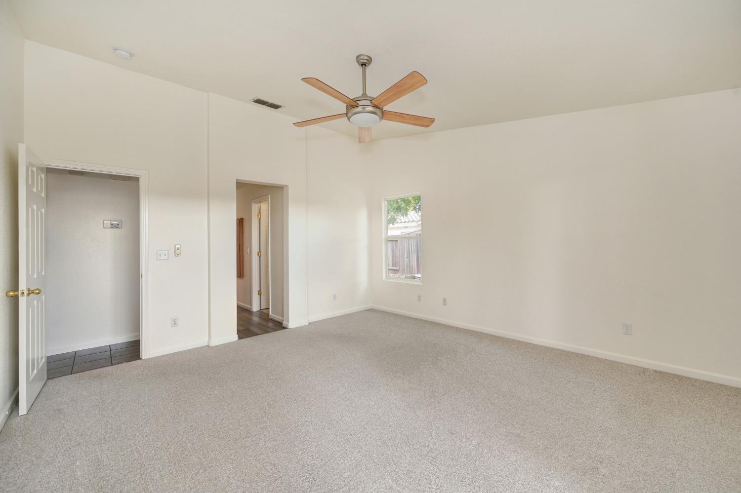 4533 Rosecliff Circle