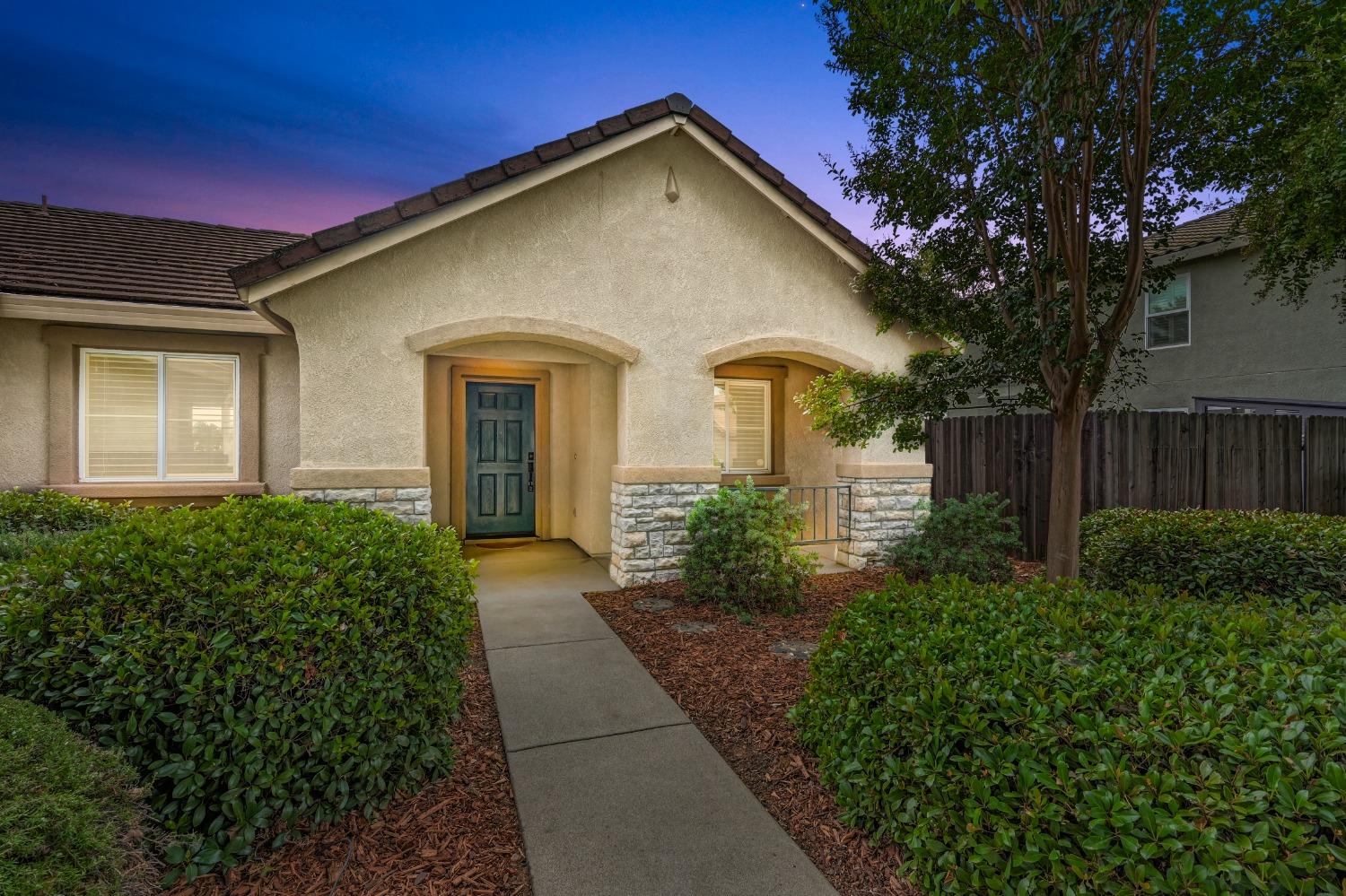 4533 Rosecliff Circle