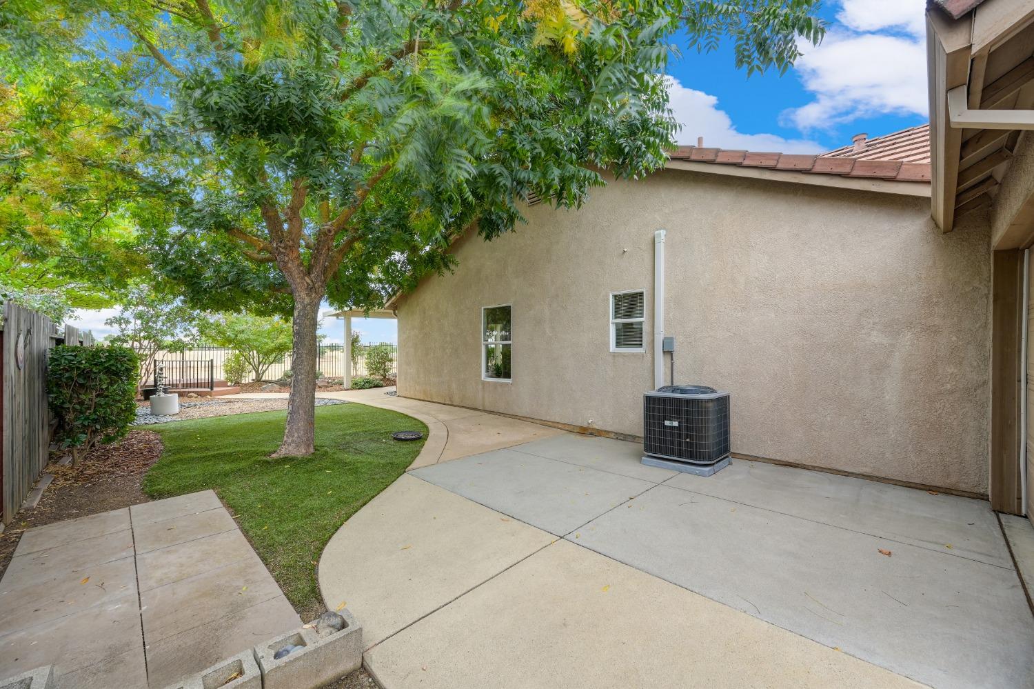 4533 Rosecliff Circle