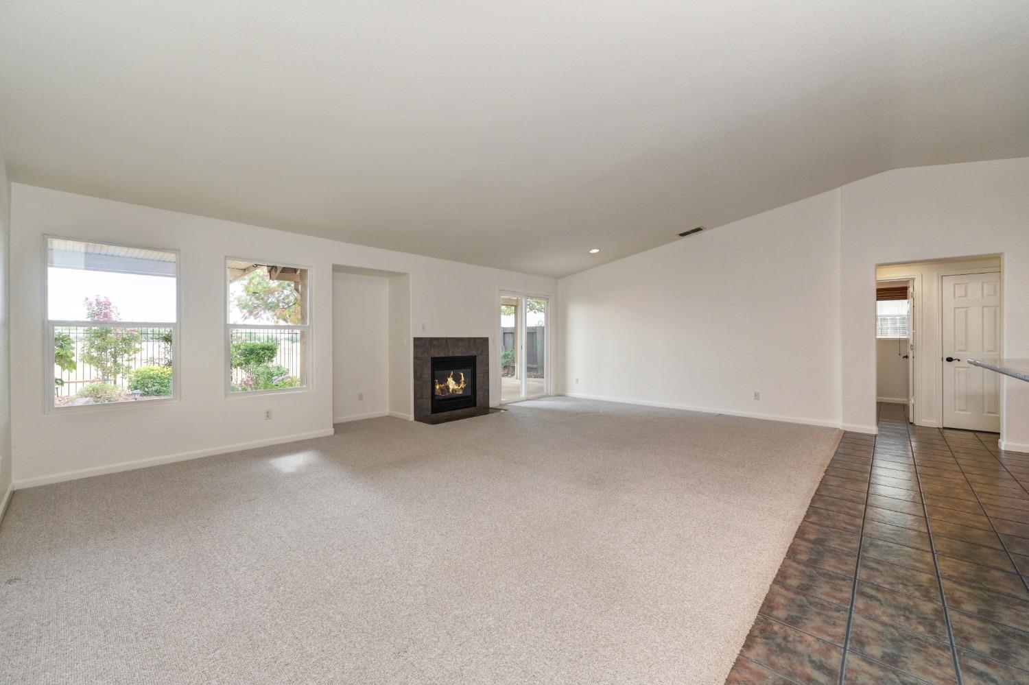 4533 Rosecliff Circle