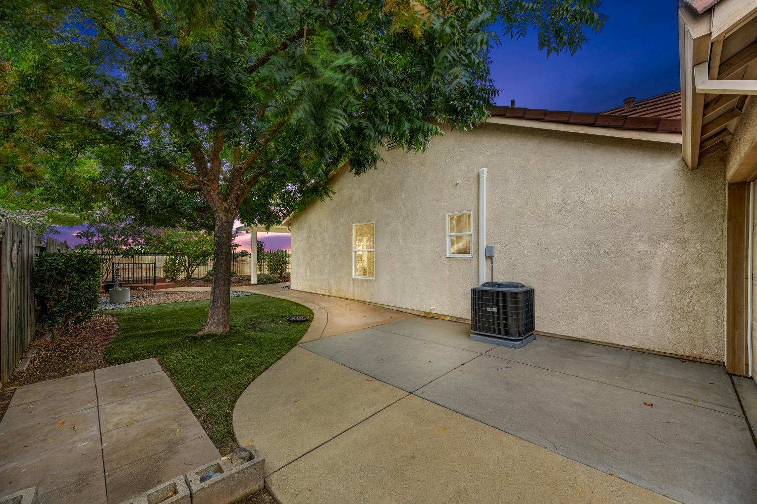 4533 Rosecliff Circle