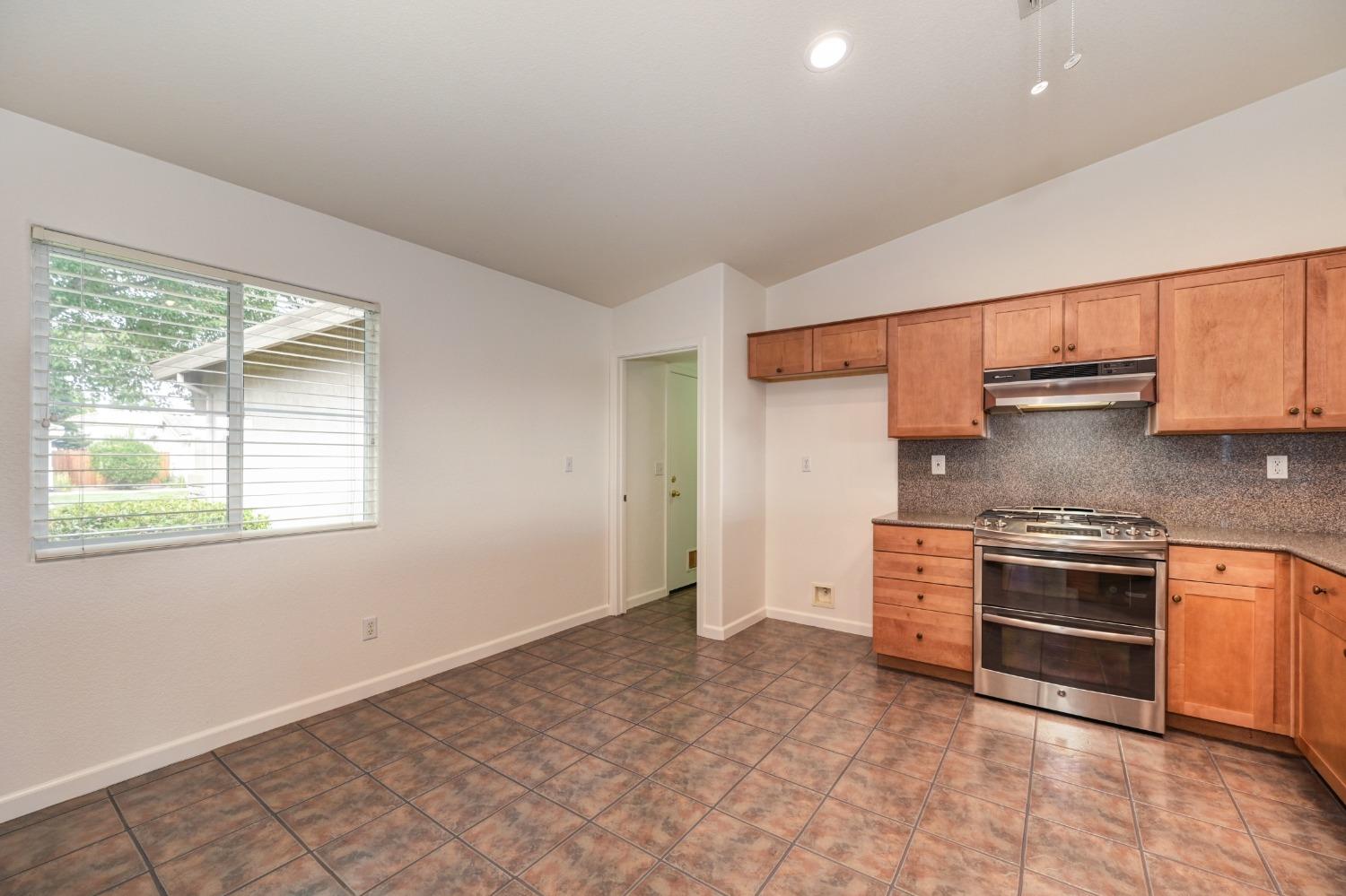 4533 Rosecliff Circle
