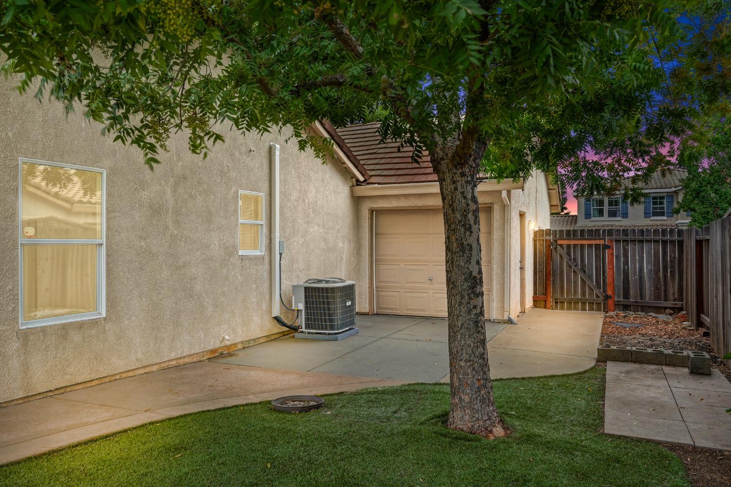 4533 Rosecliff Circle