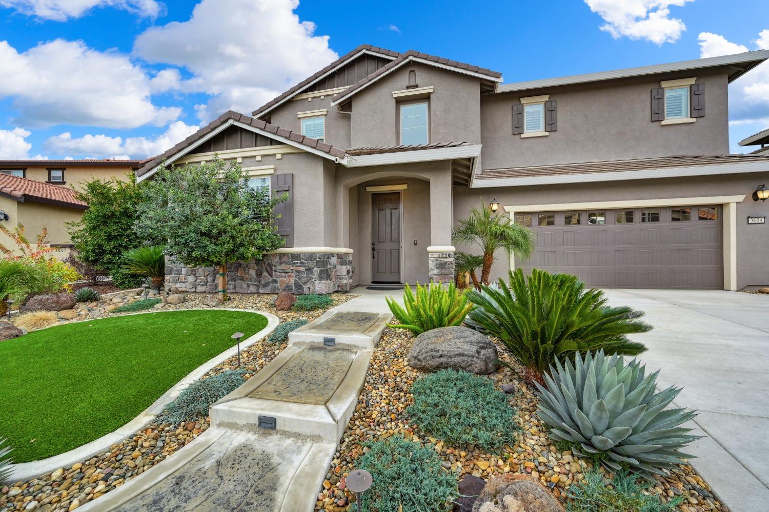 3609 Manzanola Way