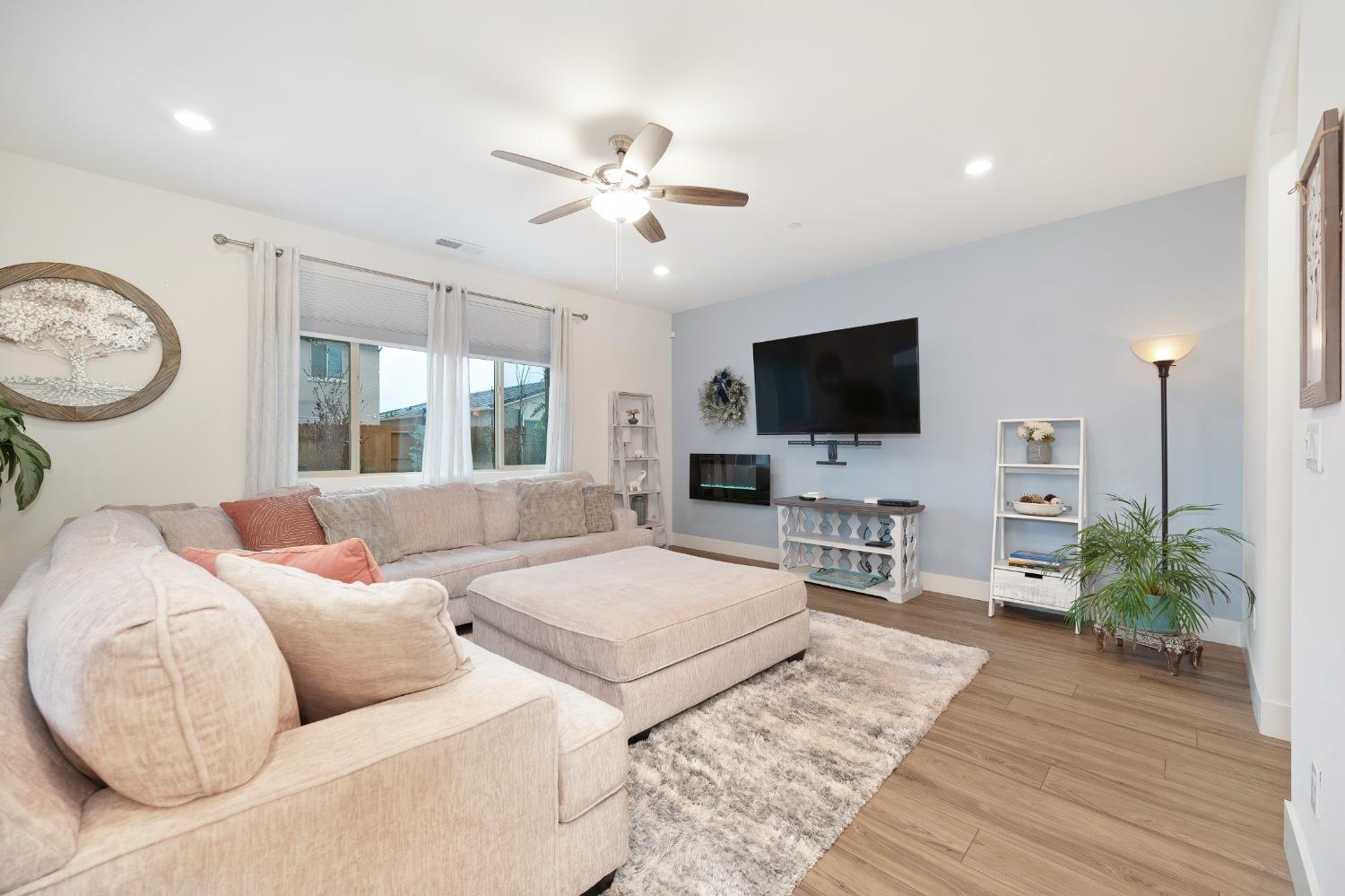 12840 Thorntonhall Drive