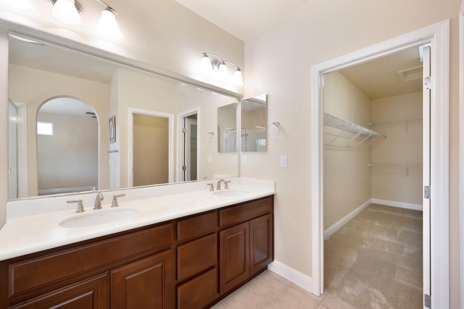 4070 Tenaja Way