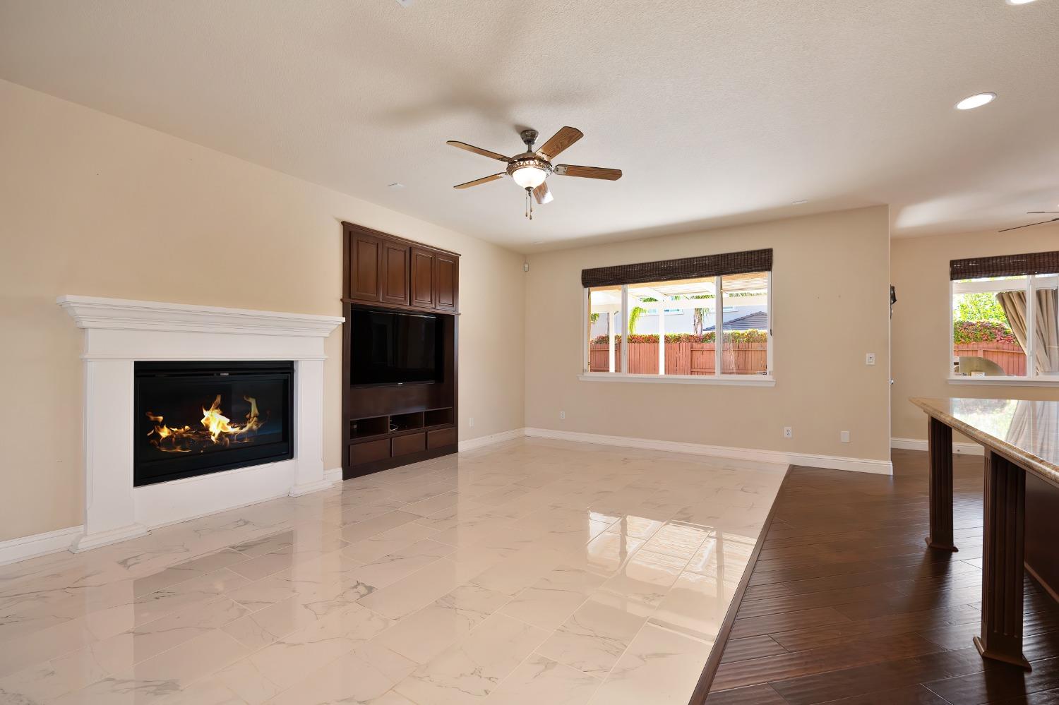 4070 Tenaja Way