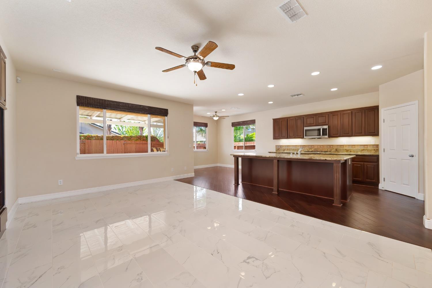 4070 Tenaja Way