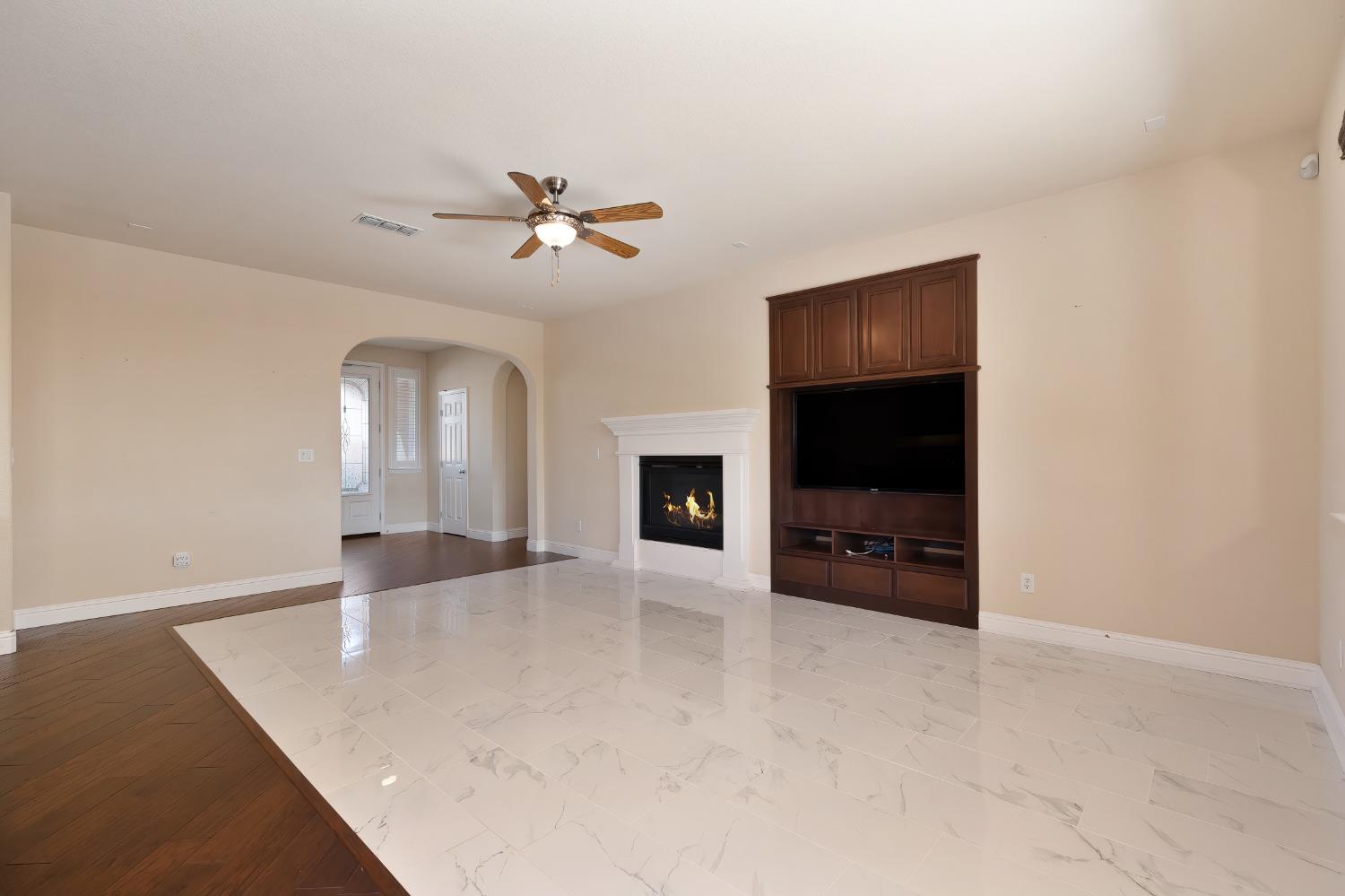 4070 Tenaja Way