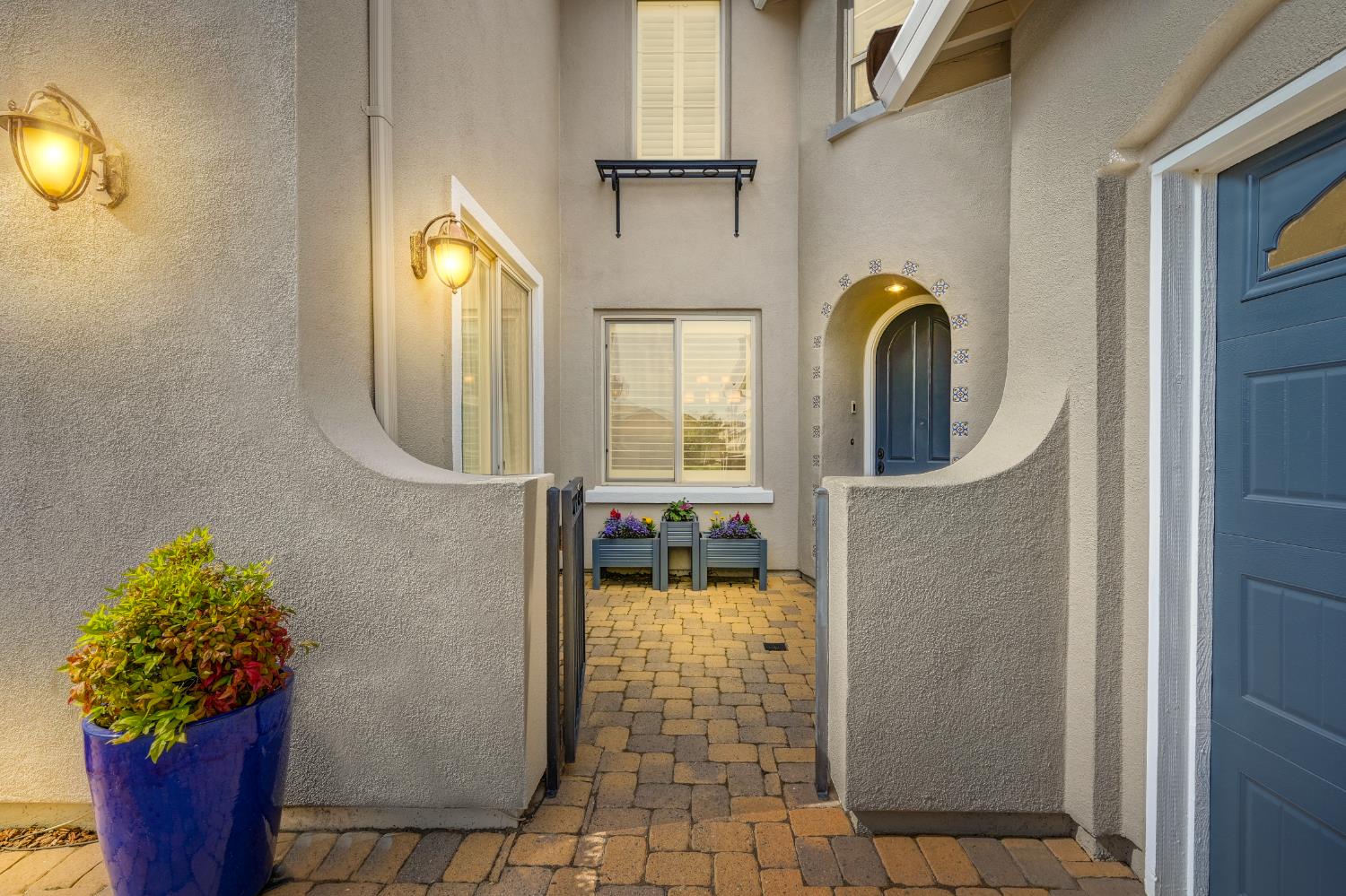 12379 El Portal Way