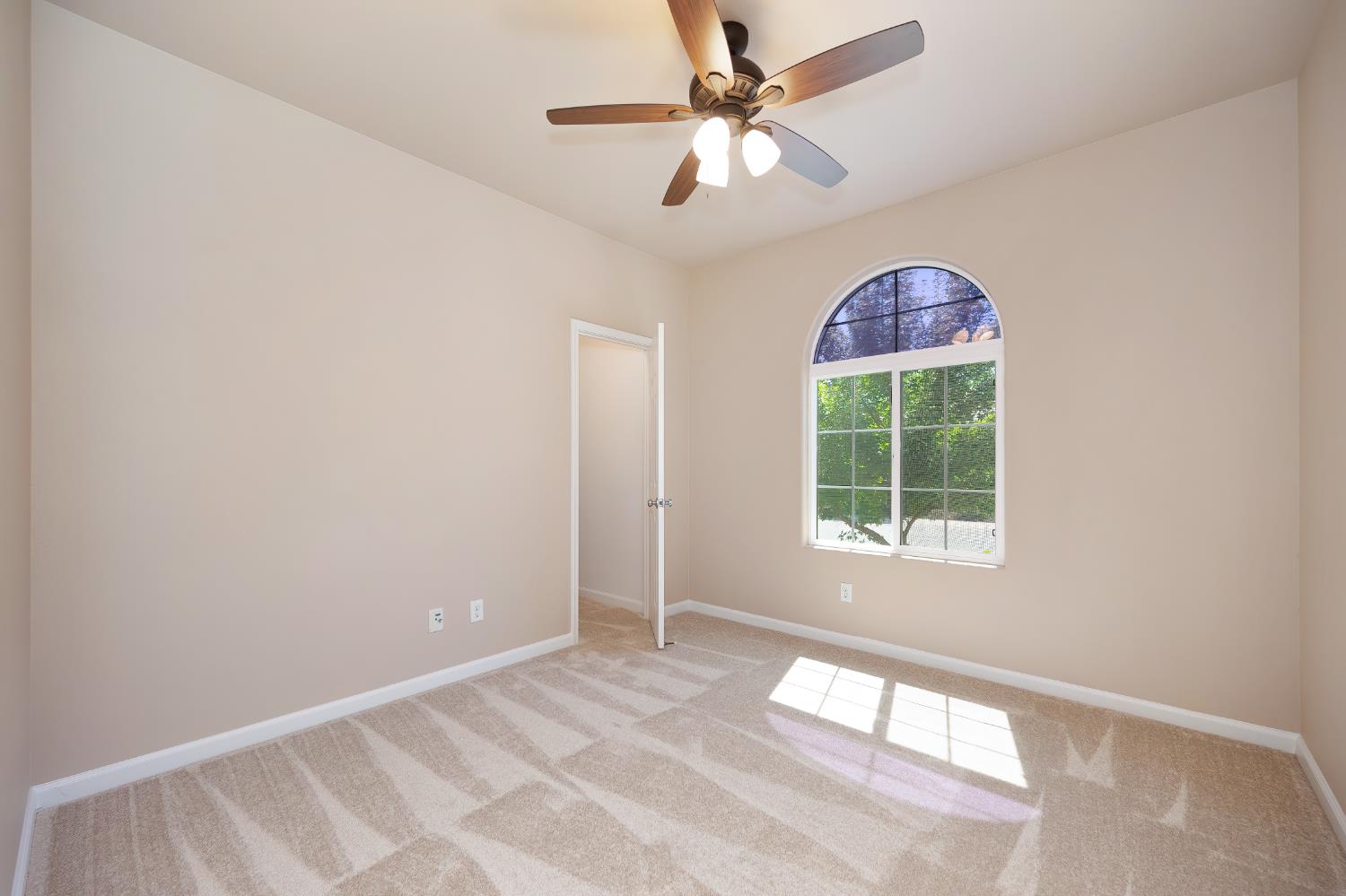 4135 Choteau Circle