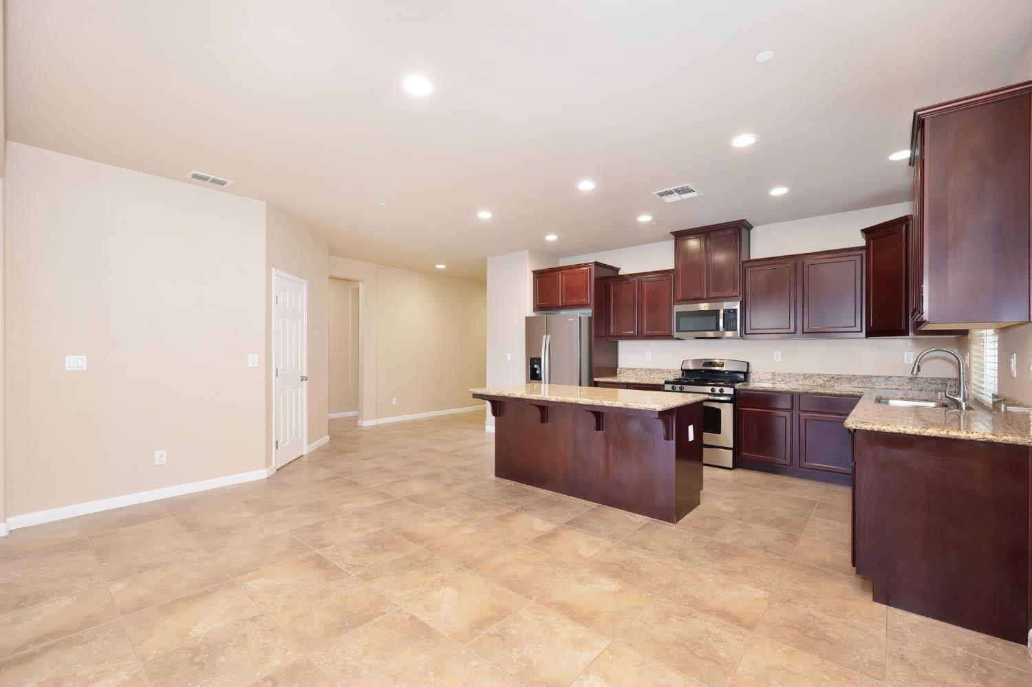 4135 Choteau Circle