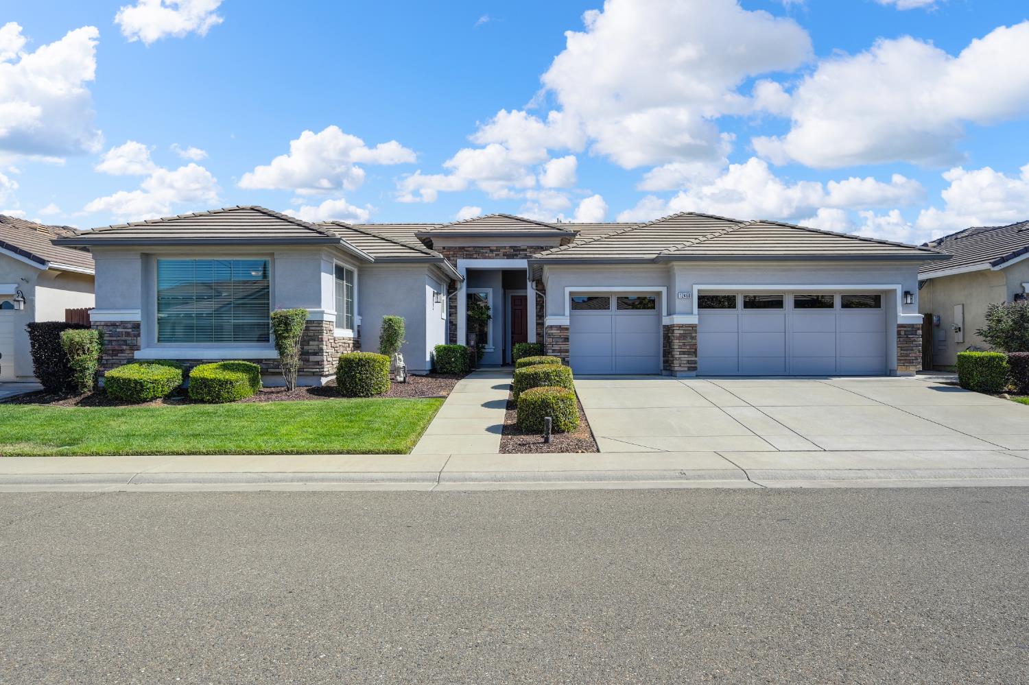 12460 Kibbie Lake Way