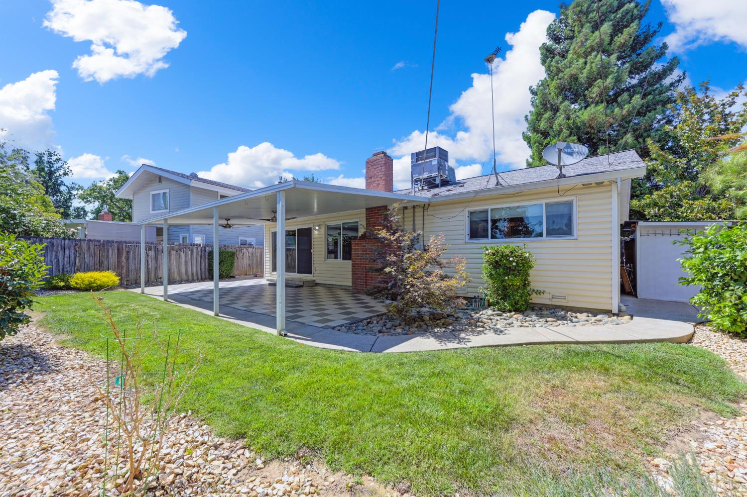 2144 Danbury Way