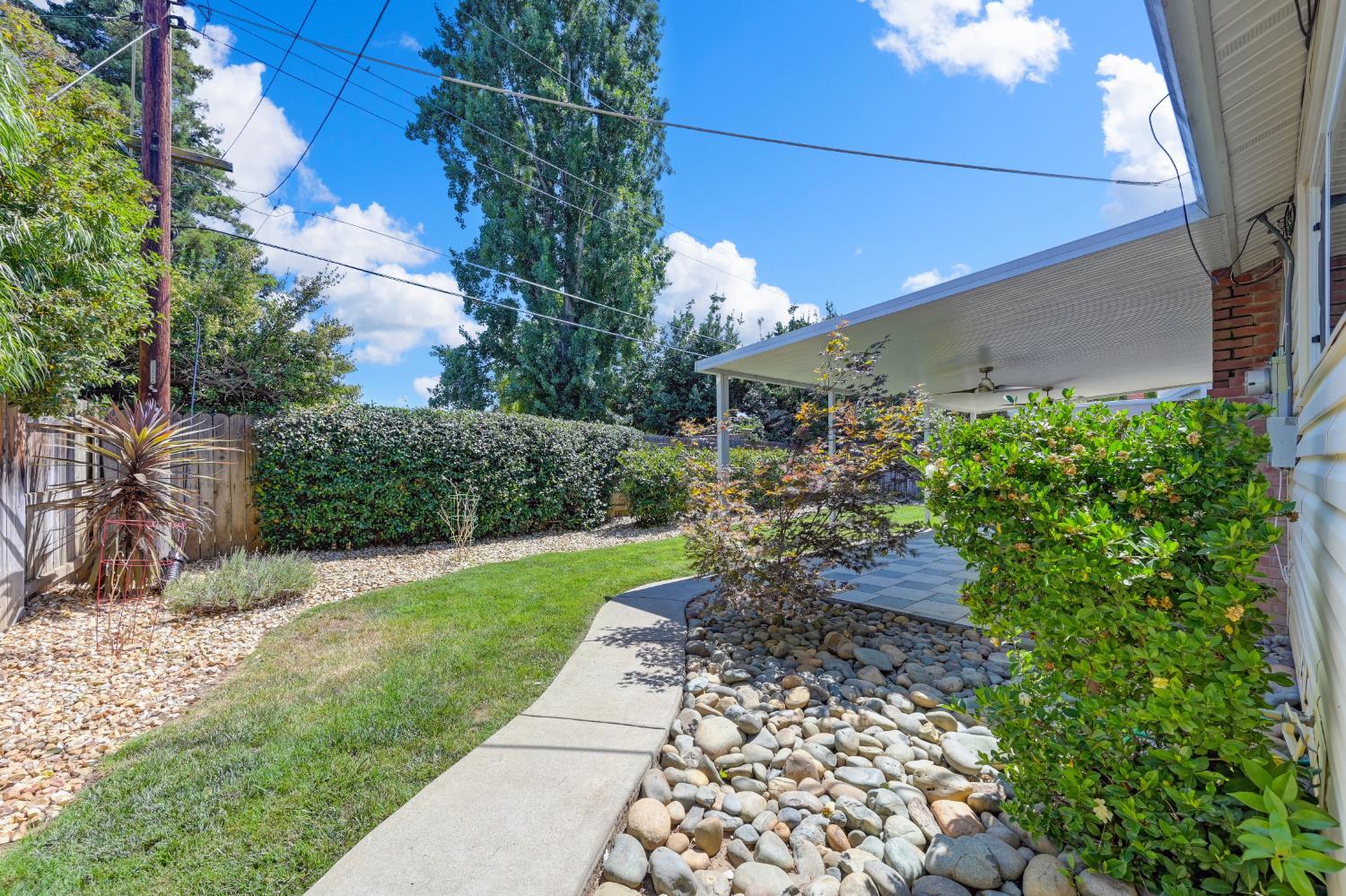 2144 Danbury Way