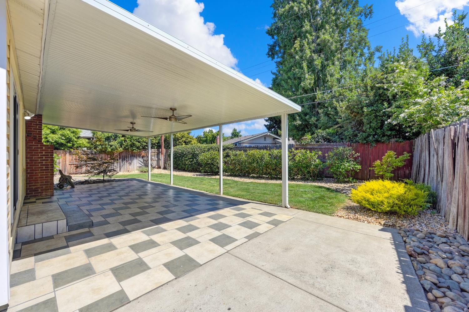 2144 Danbury Way