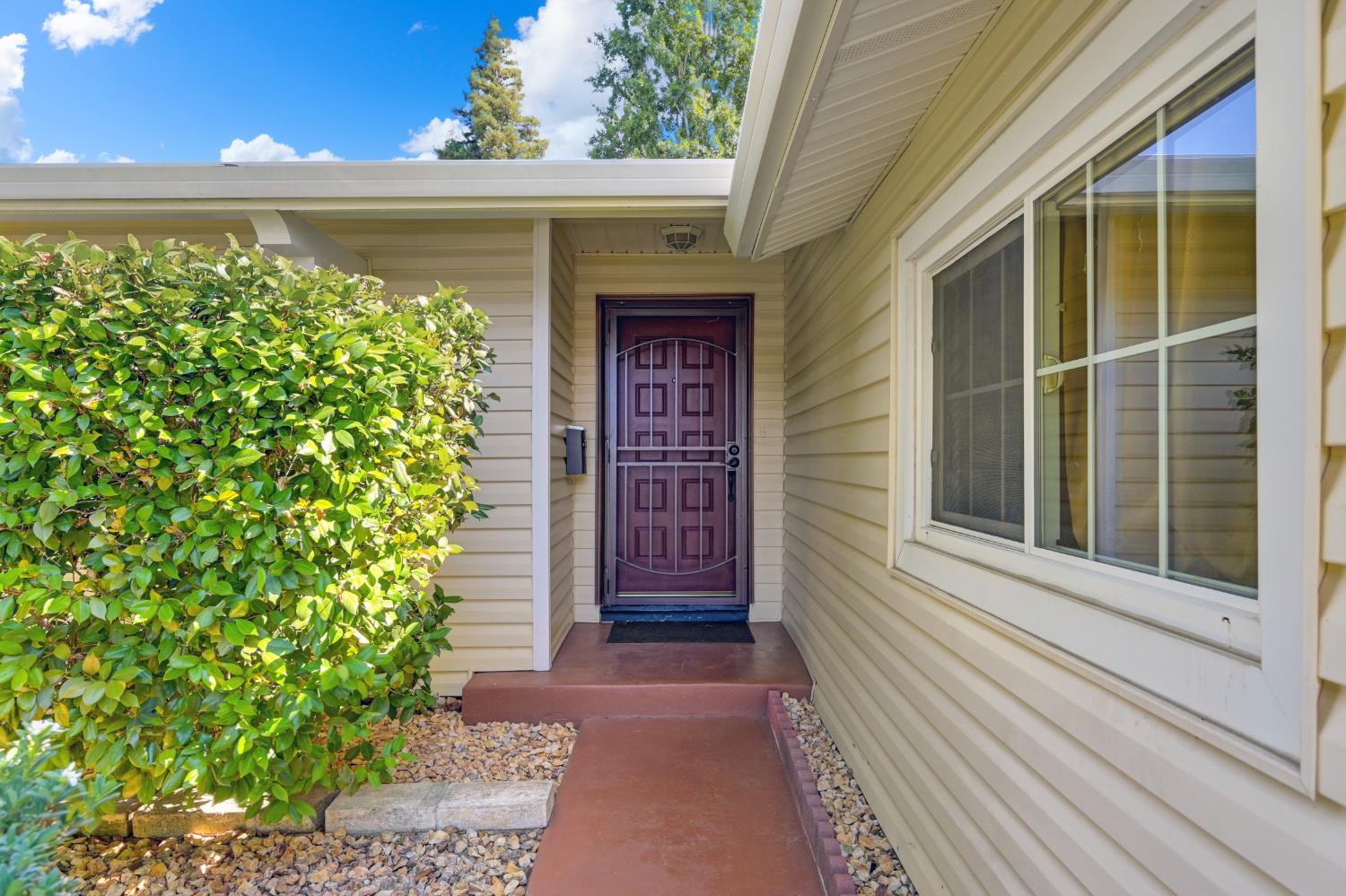 2144 Danbury Way