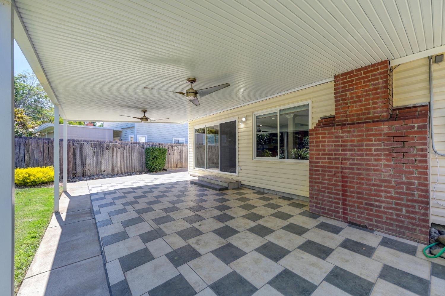 2144 Danbury Way