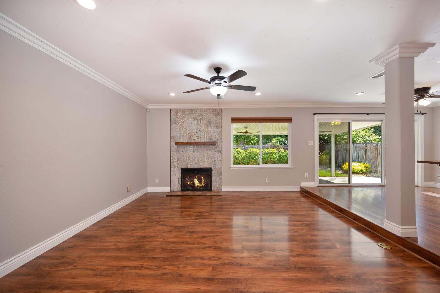 2144 Danbury Way