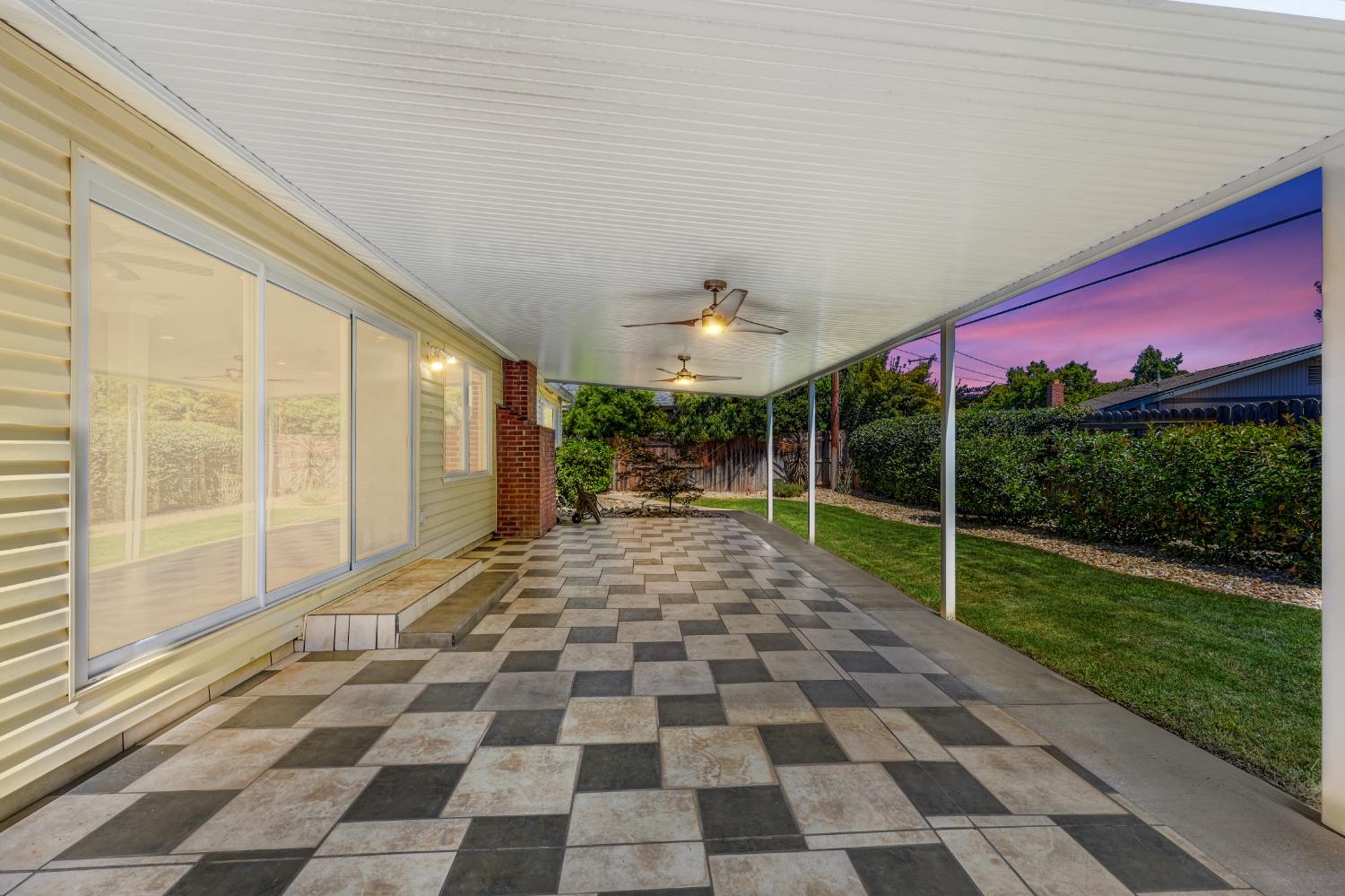 2144 Danbury Way