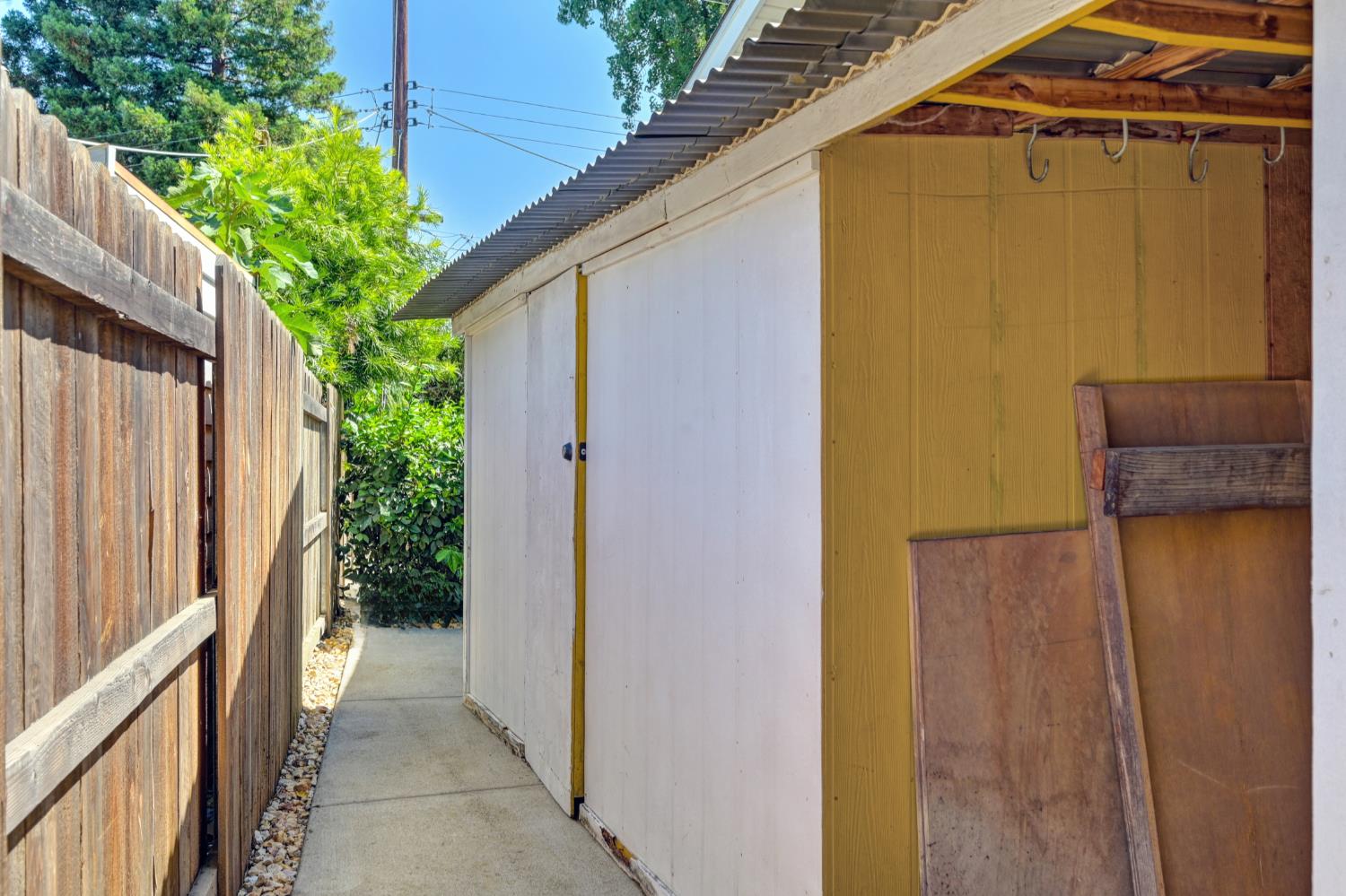 2144 Danbury Way