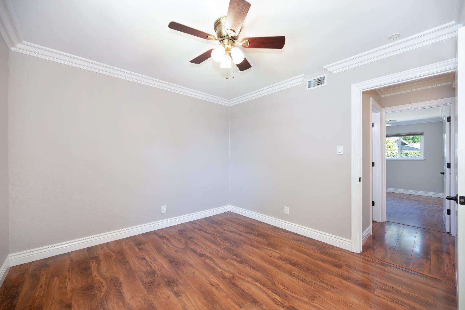2144 Danbury Way