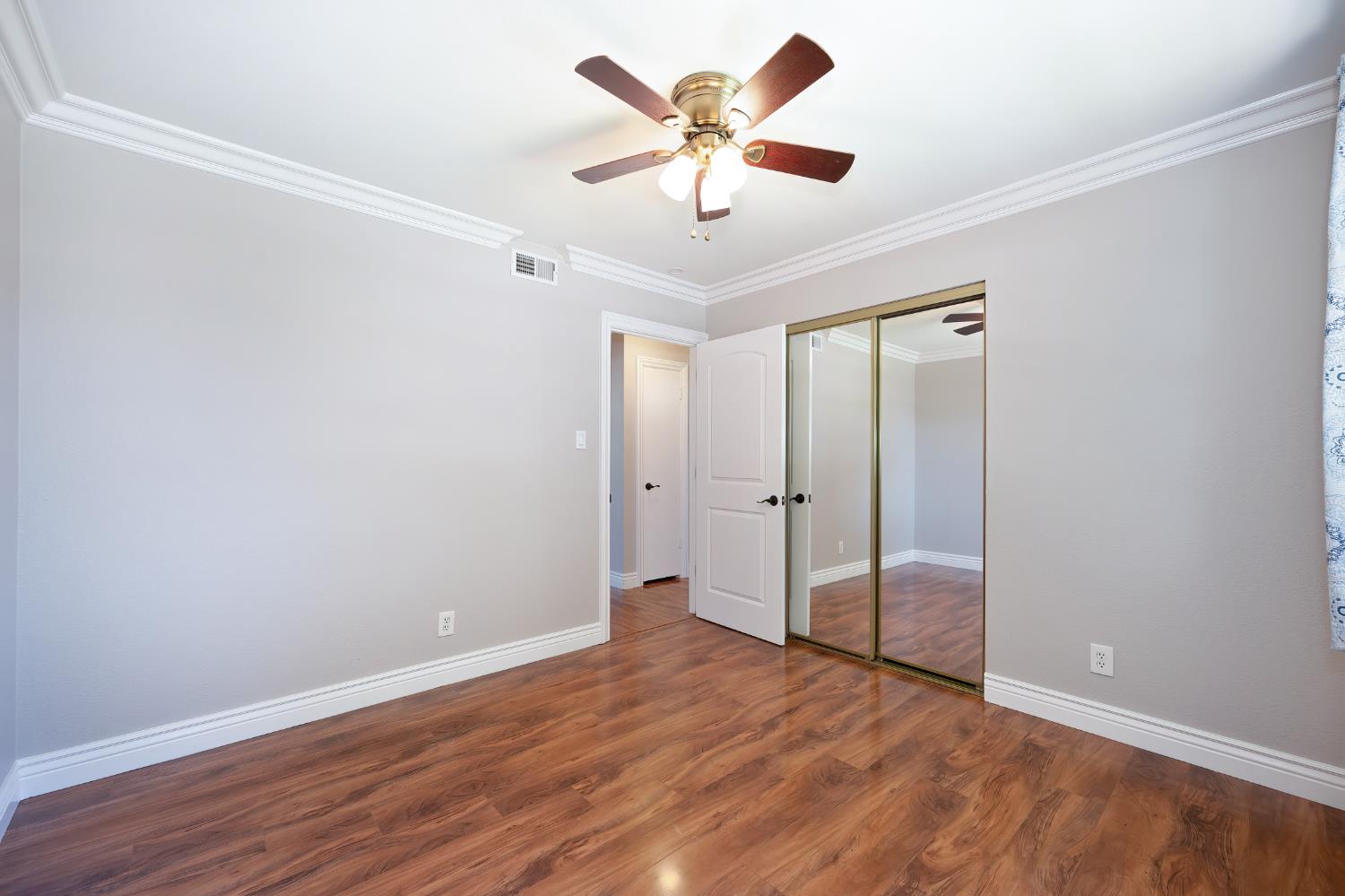 2144 Danbury Way