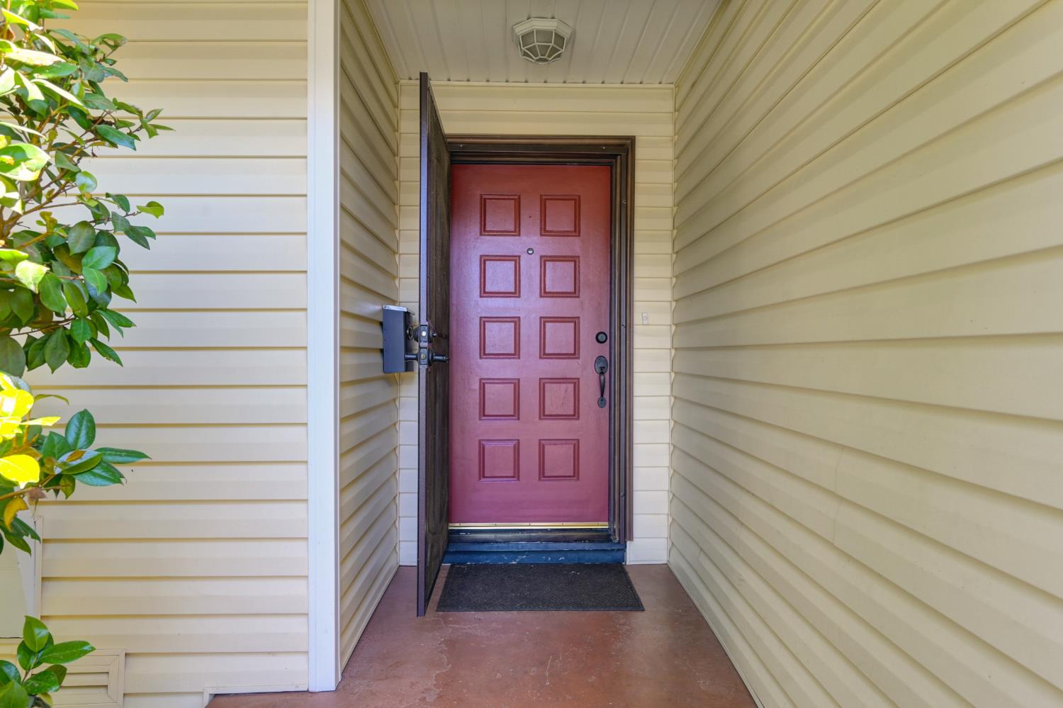 2144 Danbury Way