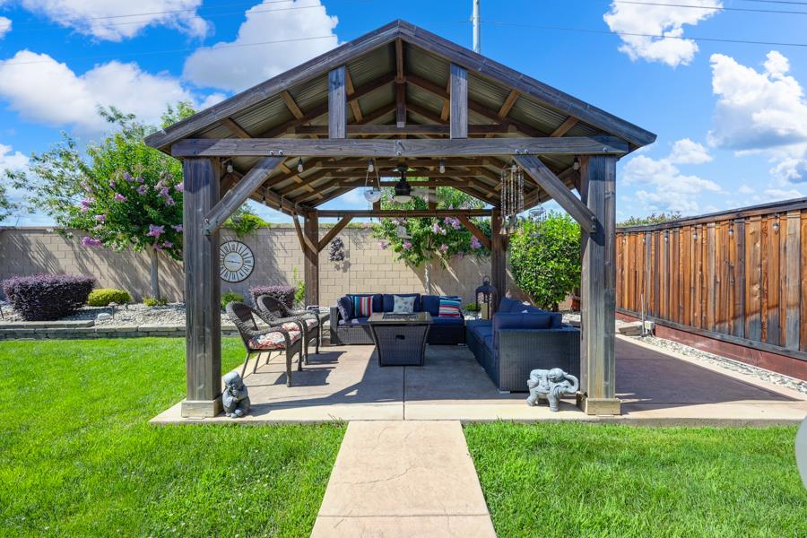 12409 Kibbie Lake Way
