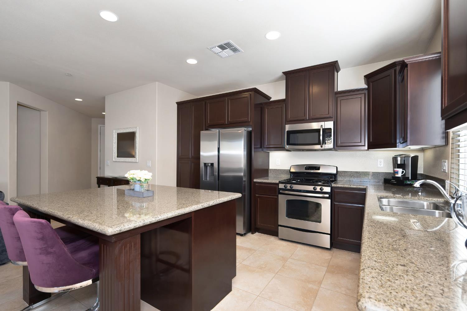 4038 Pinoche Peak Way