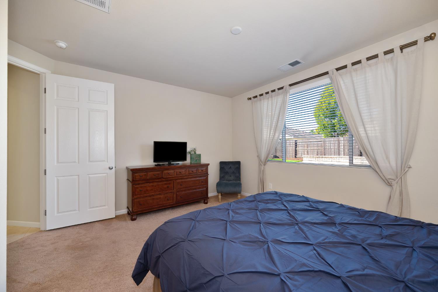 4038 Pinoche Peak Way