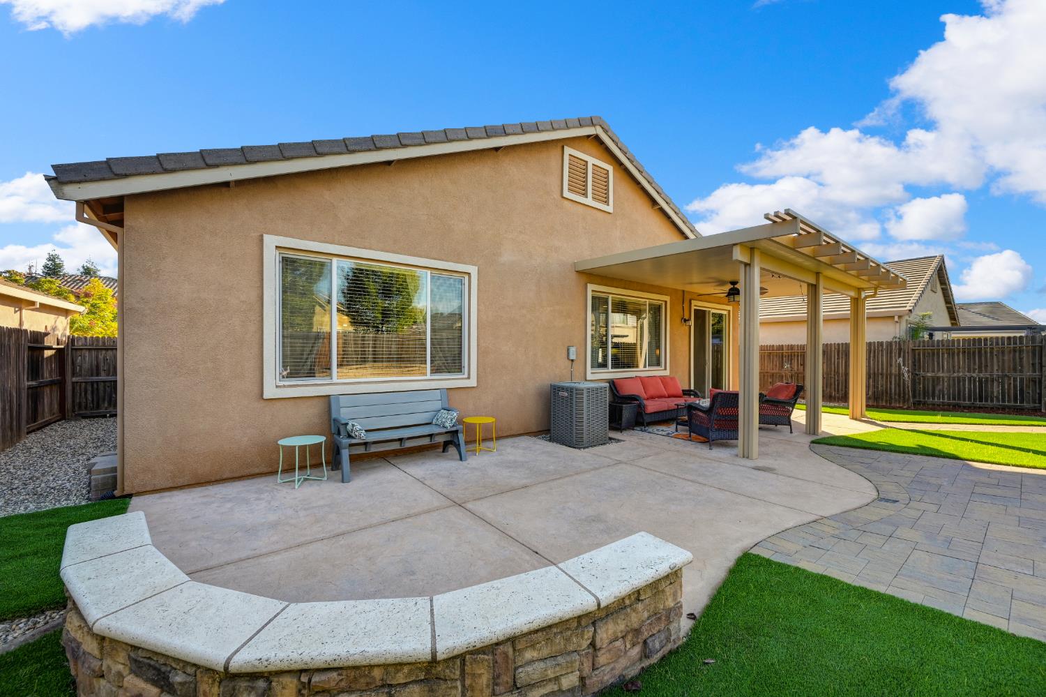 4038 Pinoche Peak Way