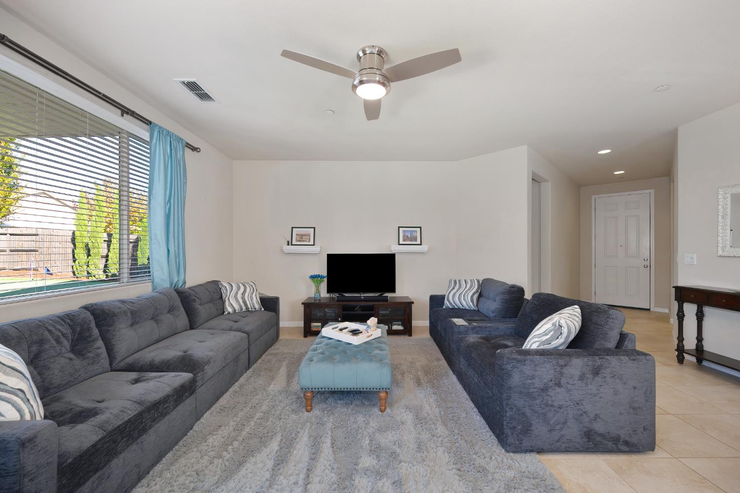 4038 Pinoche Peak Way